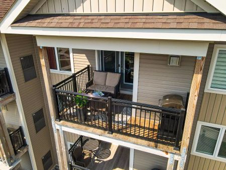 For Lease - 5 Anchorage Crescent Unit# 303, Collingwood, Ontario - Photo 2