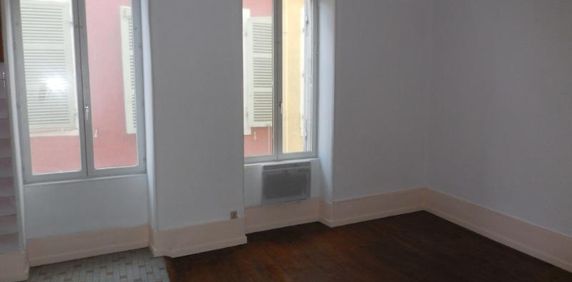 Location Appartement 2 pièces 49m² MACON 71000 - Photo 2