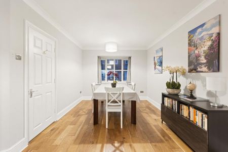 3 bedroom mews to rent - Photo 4