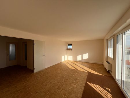 Location Appartement 3 pièces 79m² - Photo 2