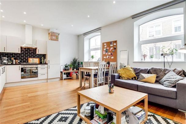 2 bedroom flat to rent - Photo 1