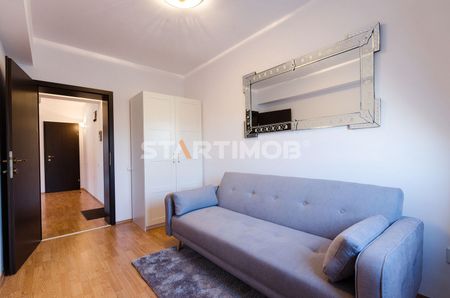 Apartament mobilat 3 camere zona Spitalului Judetean - Photo 2