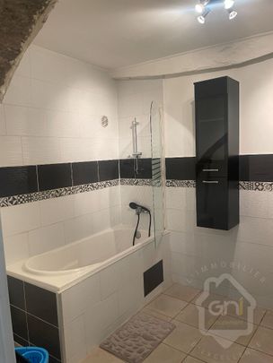Appartement meublé T1 à TOURVES, - Photo 1