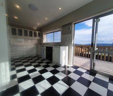 Large Family Home with Space Inside and Out! - Photo 4