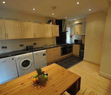 Edgeworth Drive, Fallowfield, Manchester, WA15 - Photo 5