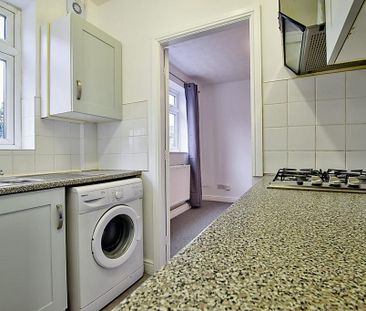 1 bedroom semi-detached house to rent - Photo 6