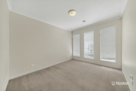 39 Tanami Street, Point Cook VIC, Belconnen - Photo 2