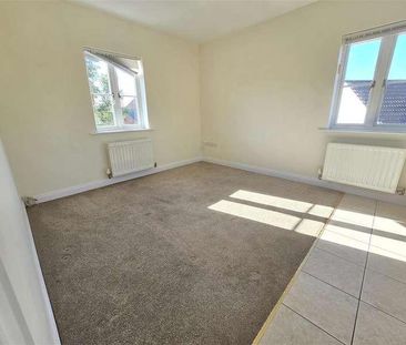 Tff Field Close, Sturminster Newton, DT10 - Photo 3