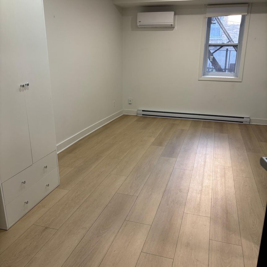 2080 av Lincoln - Modern Studio Apartment for Rent - Photo 1