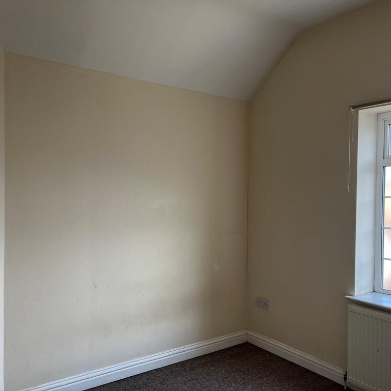 2 bedroom cottage to rent - Photo 1