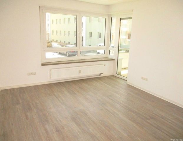 Jetzt zugreifen! Renovierte 3-Zimmer-Stadtwohnung mit Balkon! - Foto 1