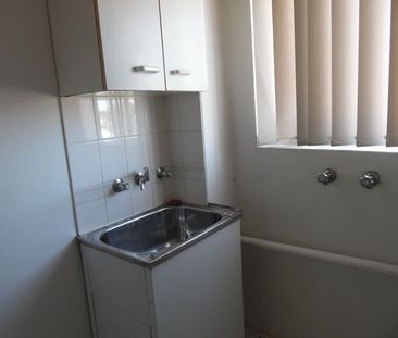 PRIME LOCATION! - Photo 1