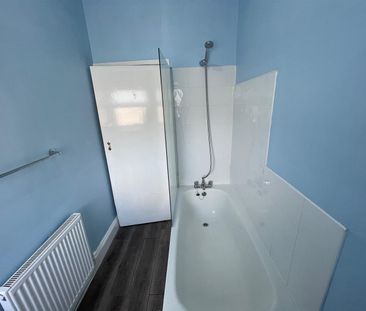 Greenway Road, BIRKENHEAD CH42 - Photo 4