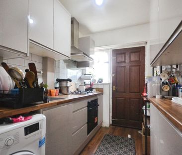 3 bedroom House To Let - Photo 4