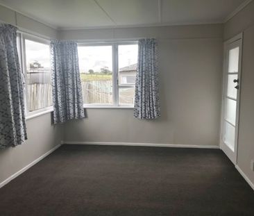 39B Browns Road, Manurewa, Auckland - Photo 2