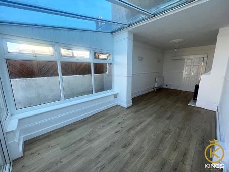 3 bedroom terraced house to rent - Photo 3