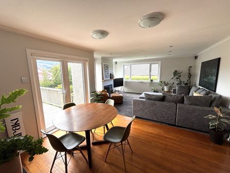 A Māori Hill Gem - Photo 2