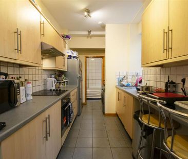 5 bedroom apartment to rent - Photo 3