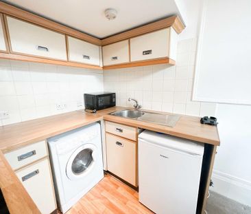 1 bedroom flat to rent - Photo 6
