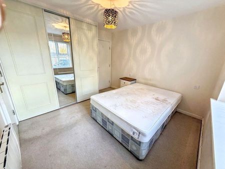 2 bed apartment to rent in NE12 - Photo 3