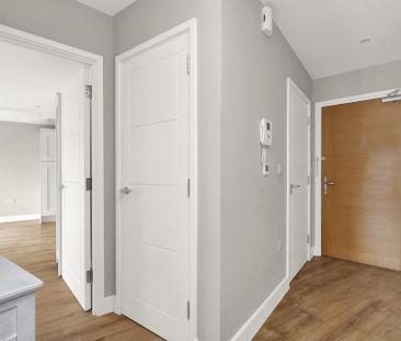 Landmark Court, 30 Queens Road, Weybridge, Surrey, KT13 - Photo 1