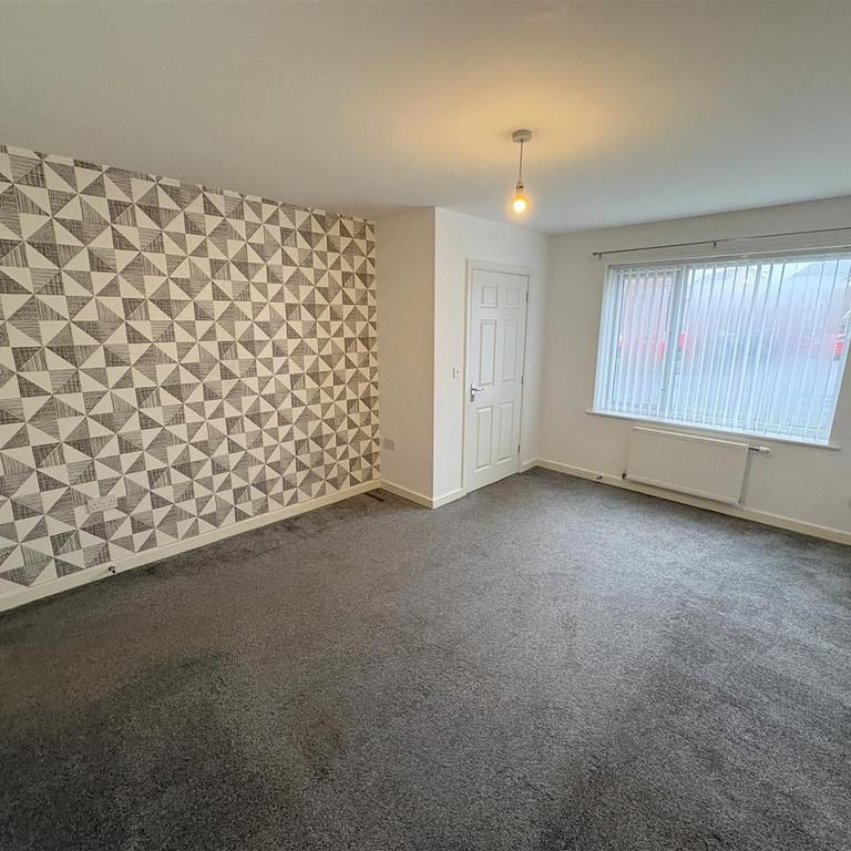 2 bedroom semi-detached house to rent - Photo 1