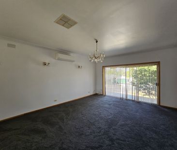 8 Hensley Court - Photo 2