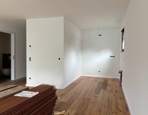 NEUBAU: Exklusive 3-Zimmer-Wohnung mit Balkon in Refrath - Photo 1