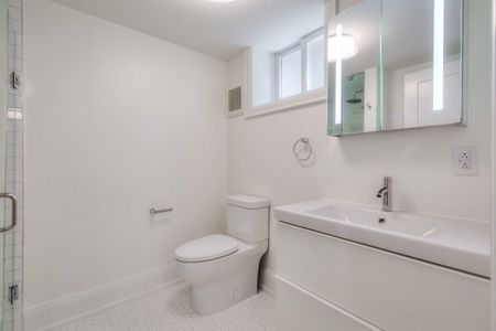 For Lease - 674 Eglinton Avenue Unit# Lower, Toronto, Ontario - Photo 5