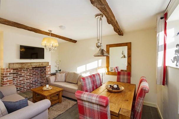 3 bedroom parking to rent - Photo 1