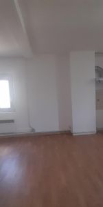 Location Appartement 2 pièces 61m² VITROLLES 13127 - Photo 3