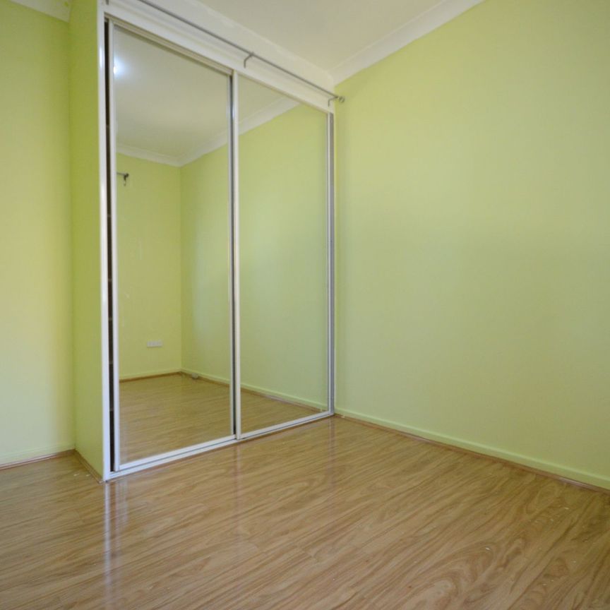 2 Bedroom Apartment&excl;&excl; - Photo 1