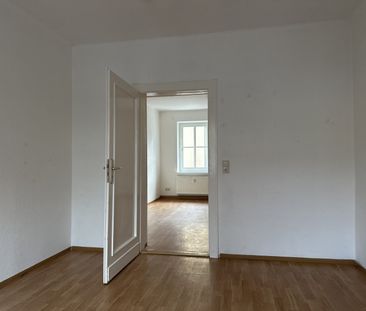 Zentrale 2-Zimmer-Erdgeschosswohnung mit optimaler Anbindung - Photo 1