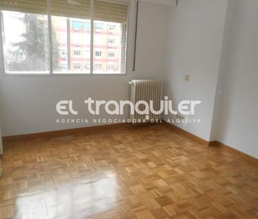 Piso de alquiler en Calle Doctor Esquerdo, Estrella - Photo 2