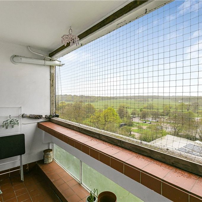 Tunworth Crescent, Roehampton - Photo 1