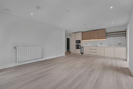 3 bedroom flat to rent - Photo 3