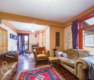 4 bedroom semi-detached house to rent - Photo 1