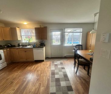 Centrally located – Campbell River - Photo 6