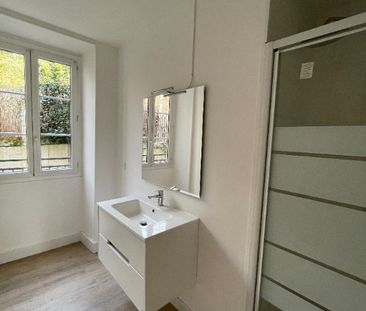 Location Appartement 3 pièces 69m² - Photo 3