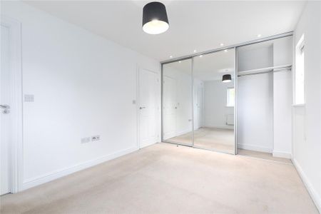 4 bedroom detached house to rent - Photo 5