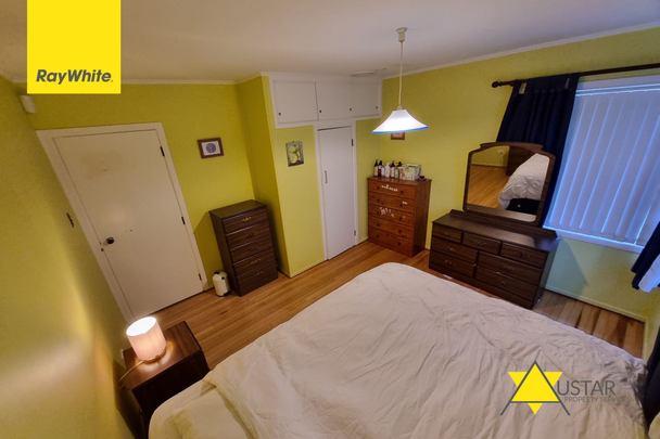 111 Flanshaw Road, Te Atatu South - Photo 1