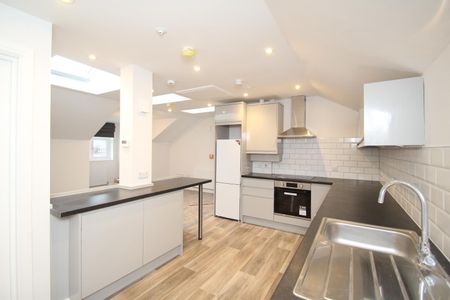 1 bedroom apartment to rent - Photo 2