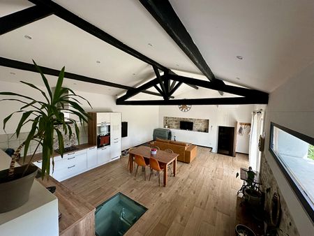 Location maison 4 pièces, 102.00m², Verzeille - Photo 2