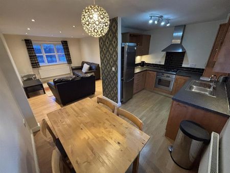 2 bedroom apartment to rent - Photo 5