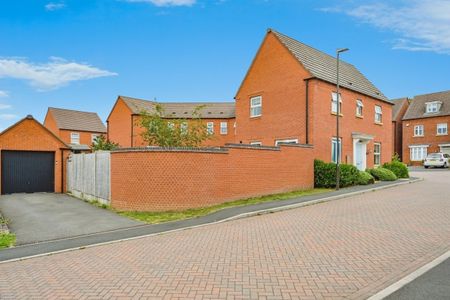 Ashton Close - Photo 5