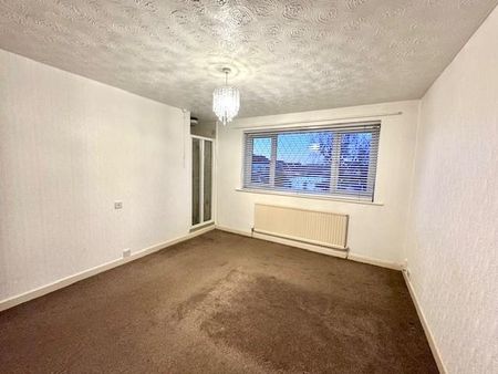 4 bedroom detached house to rent - Photo 4