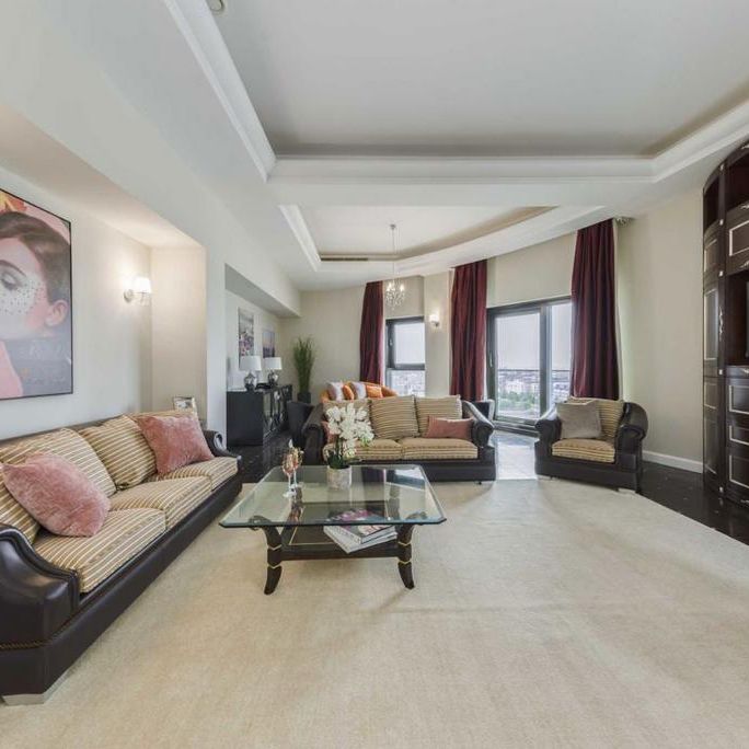 3 bedroom flat to rent - Photo 1