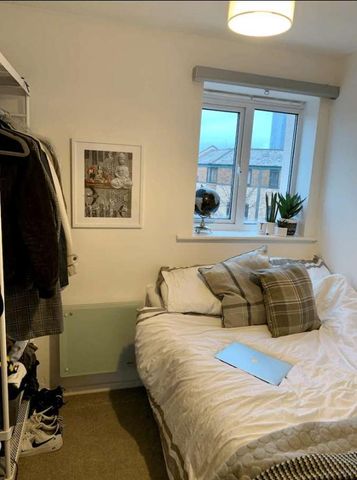 Stretford Road, Hulme, Manchester, M15 - Photo 4