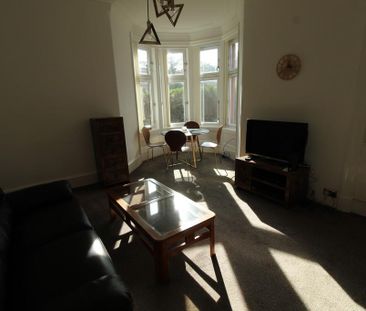 2 bedroom ground floor flat to rent - Photo 3