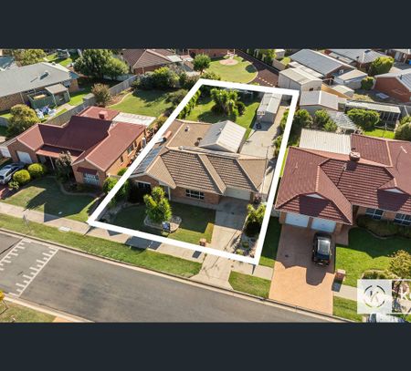 10 Sturt Street, Cobram, Vic 3644 - Photo 3